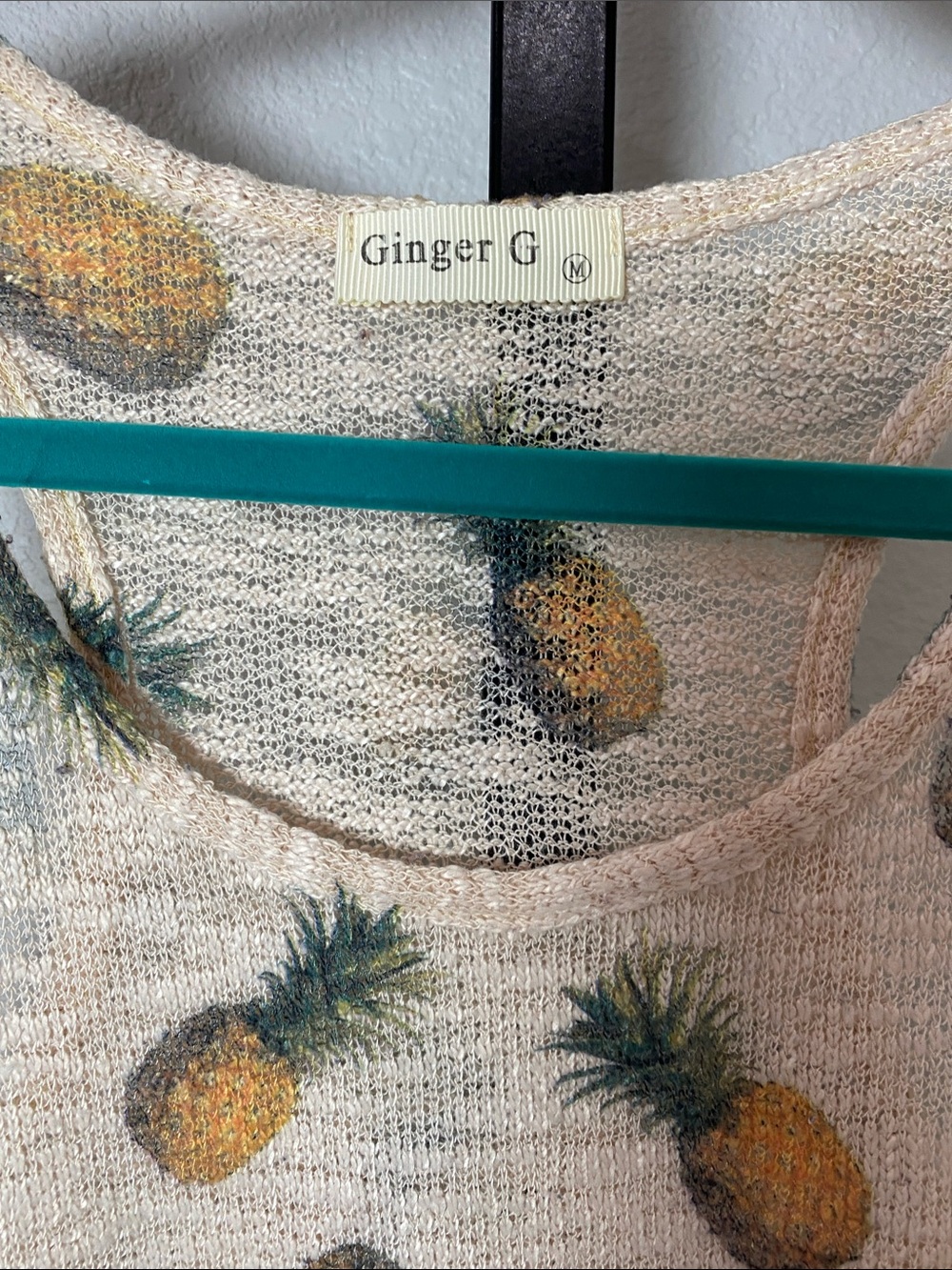 Ginger G Pineapple-Print Sleeveless Top in Cream and Green szM - Picture 3 of 4